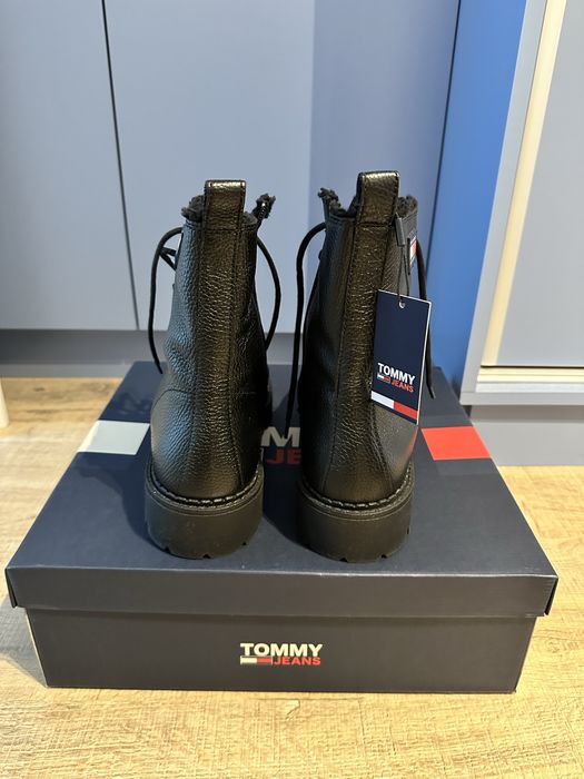 Ghete de iarna Tommy Hilfiger 46 NOI
