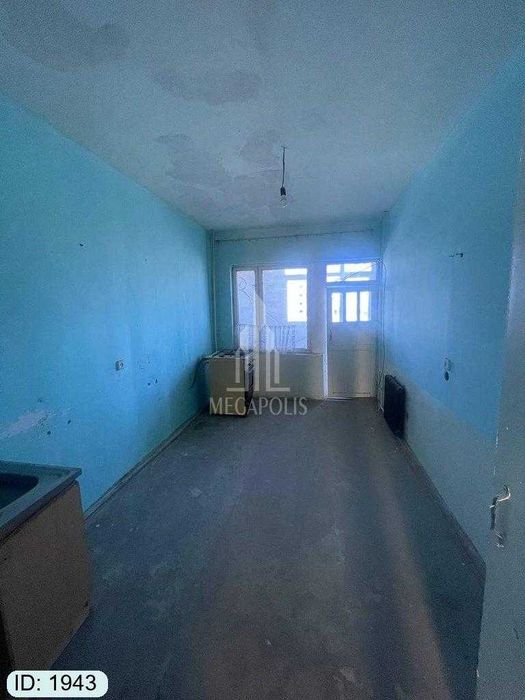 Dinamo kalso tarafda 3 xonali  120 oyga sotilai №1943