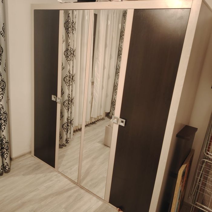 Vand mobilier second hand