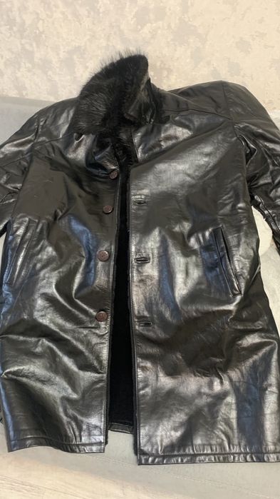 Продам дубленку, натуральная кожа подклад натуральная цигейка меховой