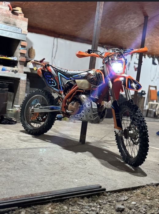 Vând KTM EXC 300 2T