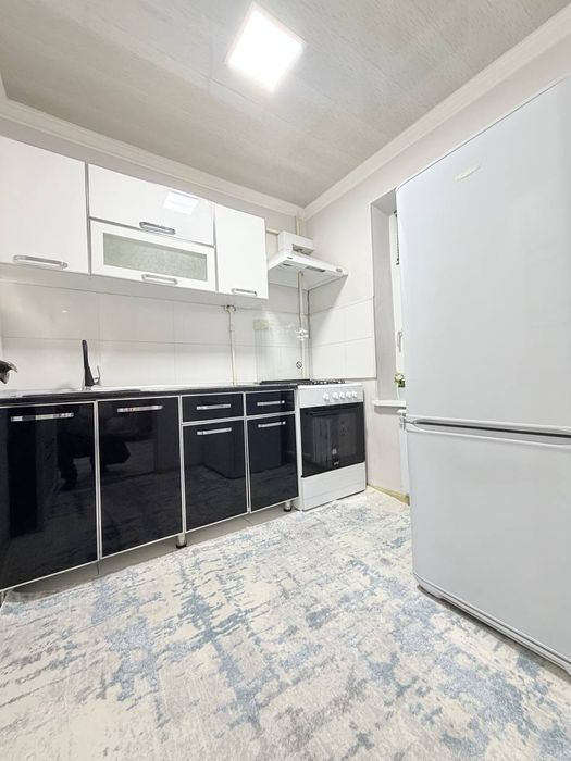 Мирзо Улугбек Метро 2в3/3/4/ Балкон 2/4/Кирпичный дом Срочно Ор- Метро