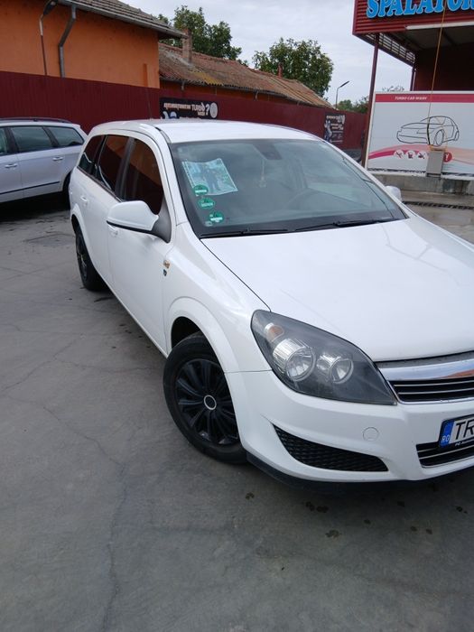 Opel Astra H Facelift 2010