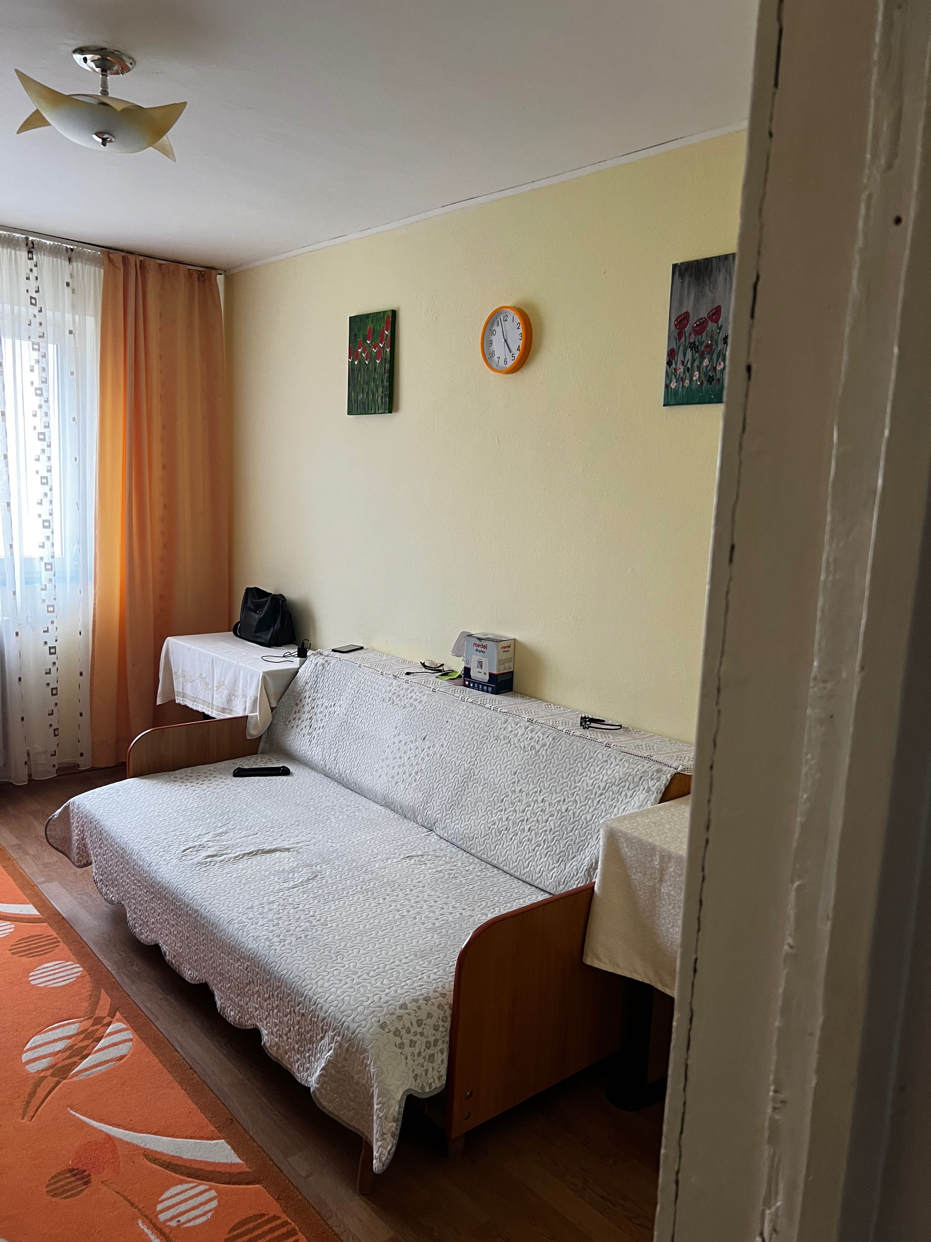 Vand Apartament 3 Camere