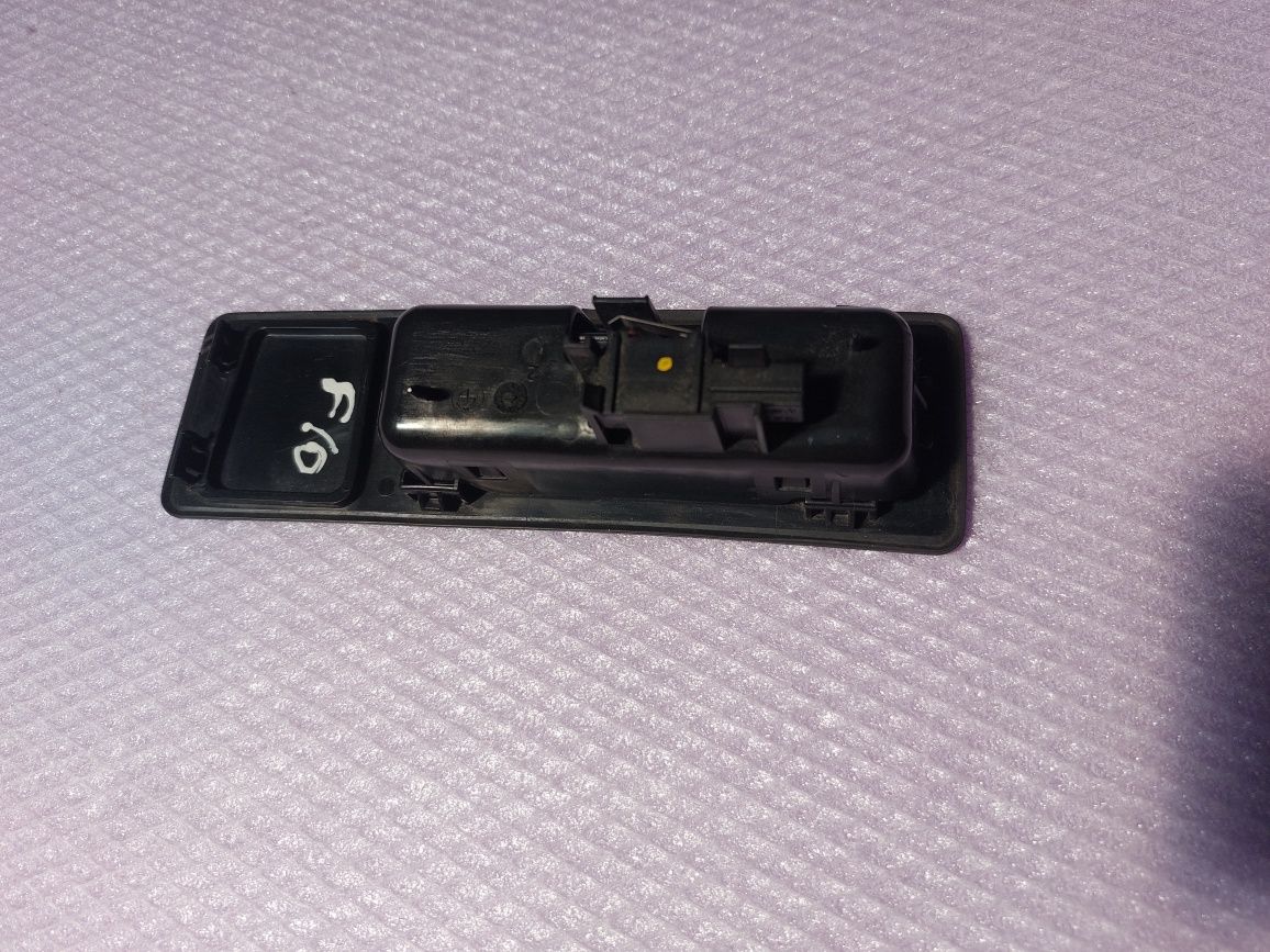 Maner haion portbagaj BMW F10 F11 Cod 108229