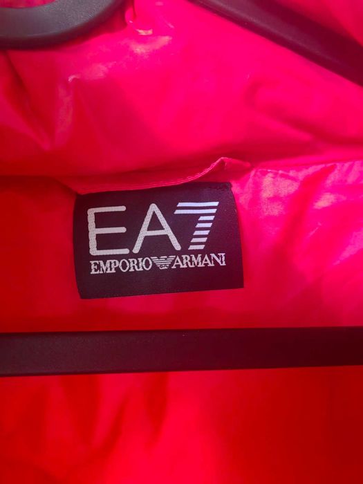 Чисто ново яке на EA7 Emporio Armani