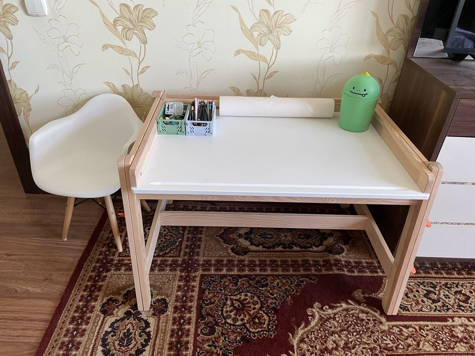 Стол Ikea модель флисат