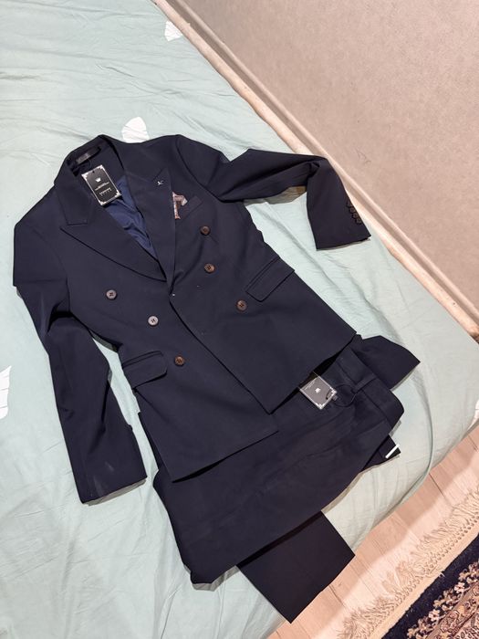 Продам костюм новый  не носили