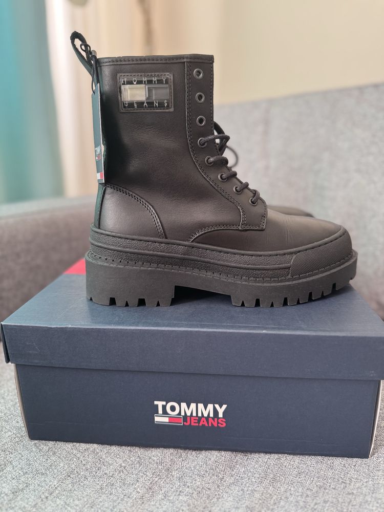 Боти Tommy Hilfiger 38 номер