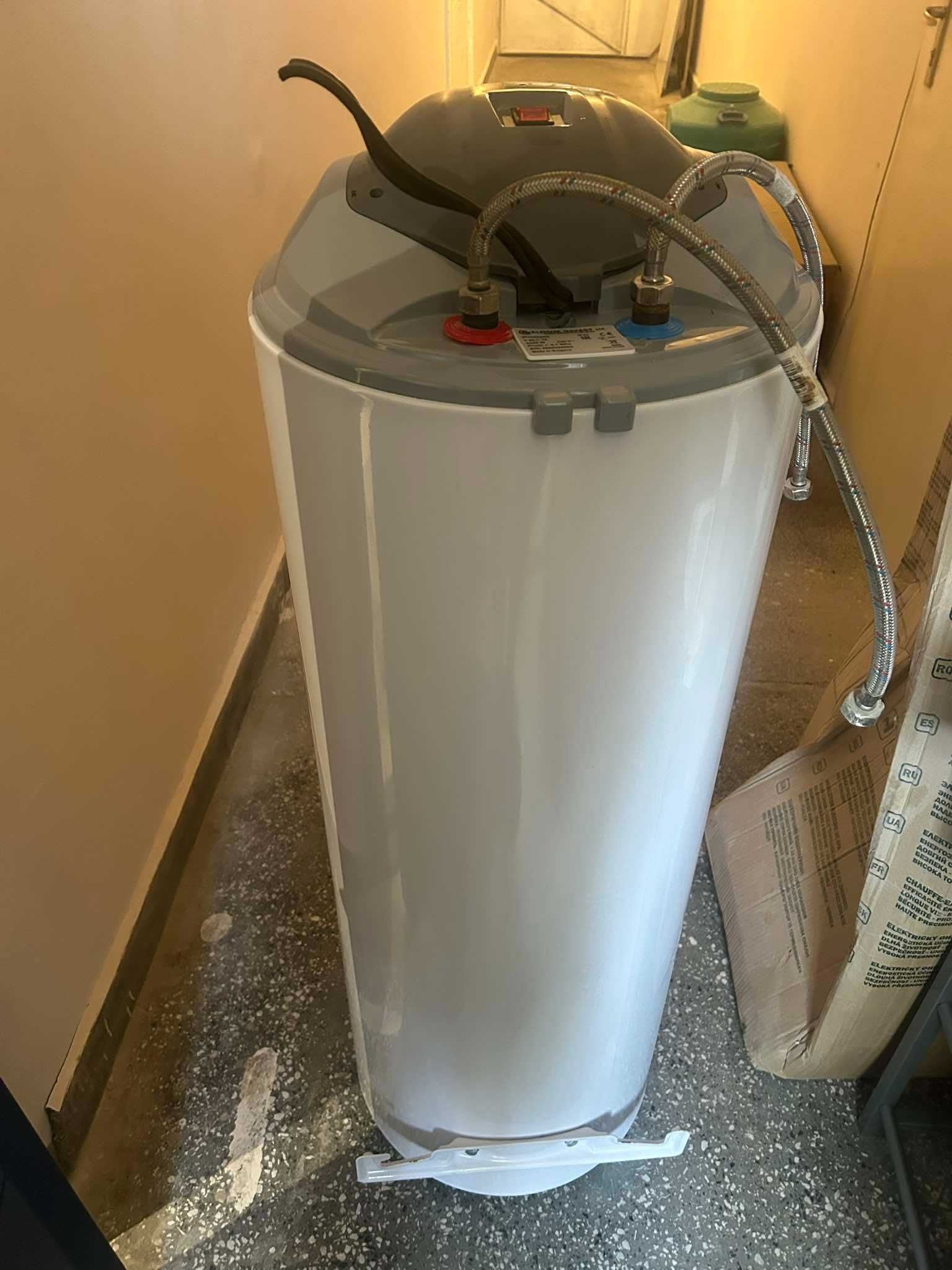 Продавам бойлер Елдом 80, 3 kW, емайлиран, с аноден тестер
