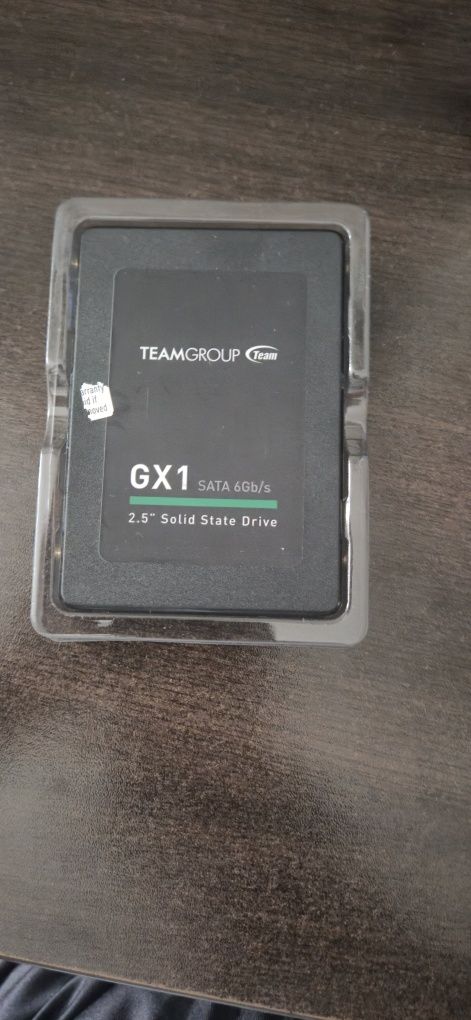 Team 240 GB ssd SATA