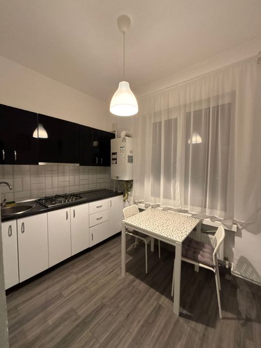 Proprietar închiriez apartament 2 camere ultracentral