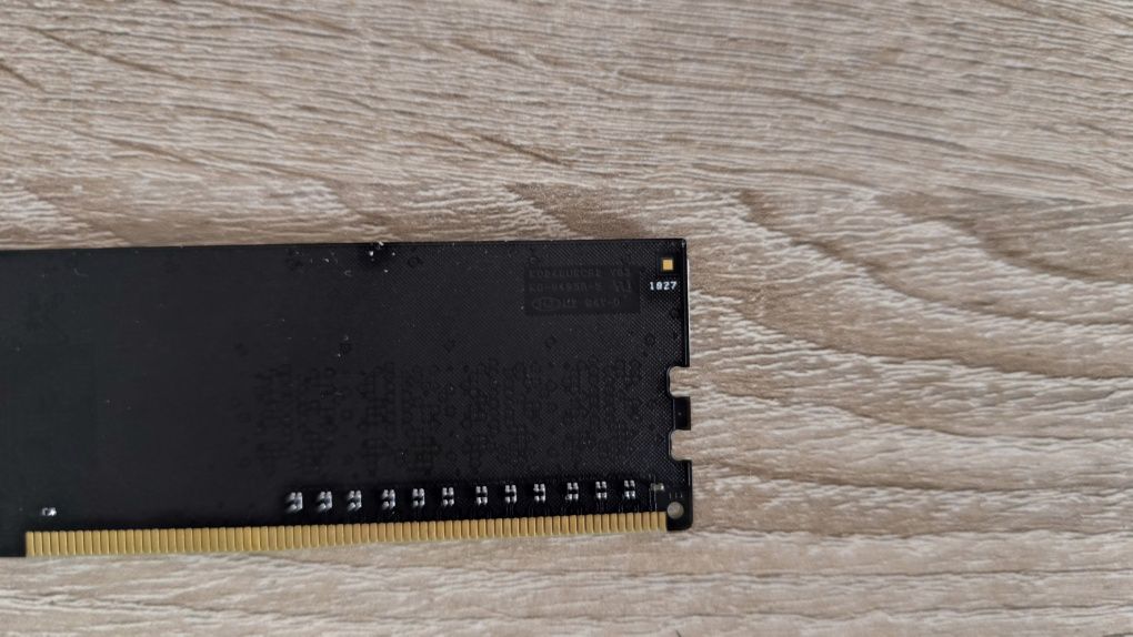 DDR4 8 GB 2400 MHz (PC4-19200) — отлично състояние