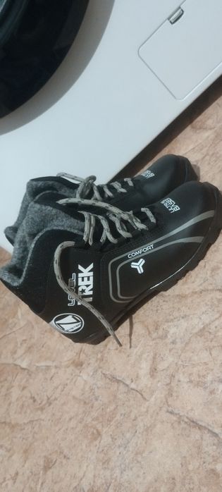 Теплые лыжные ботинки