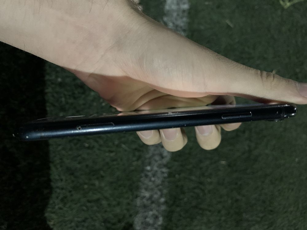 Apple iPhone Xr sotiladi