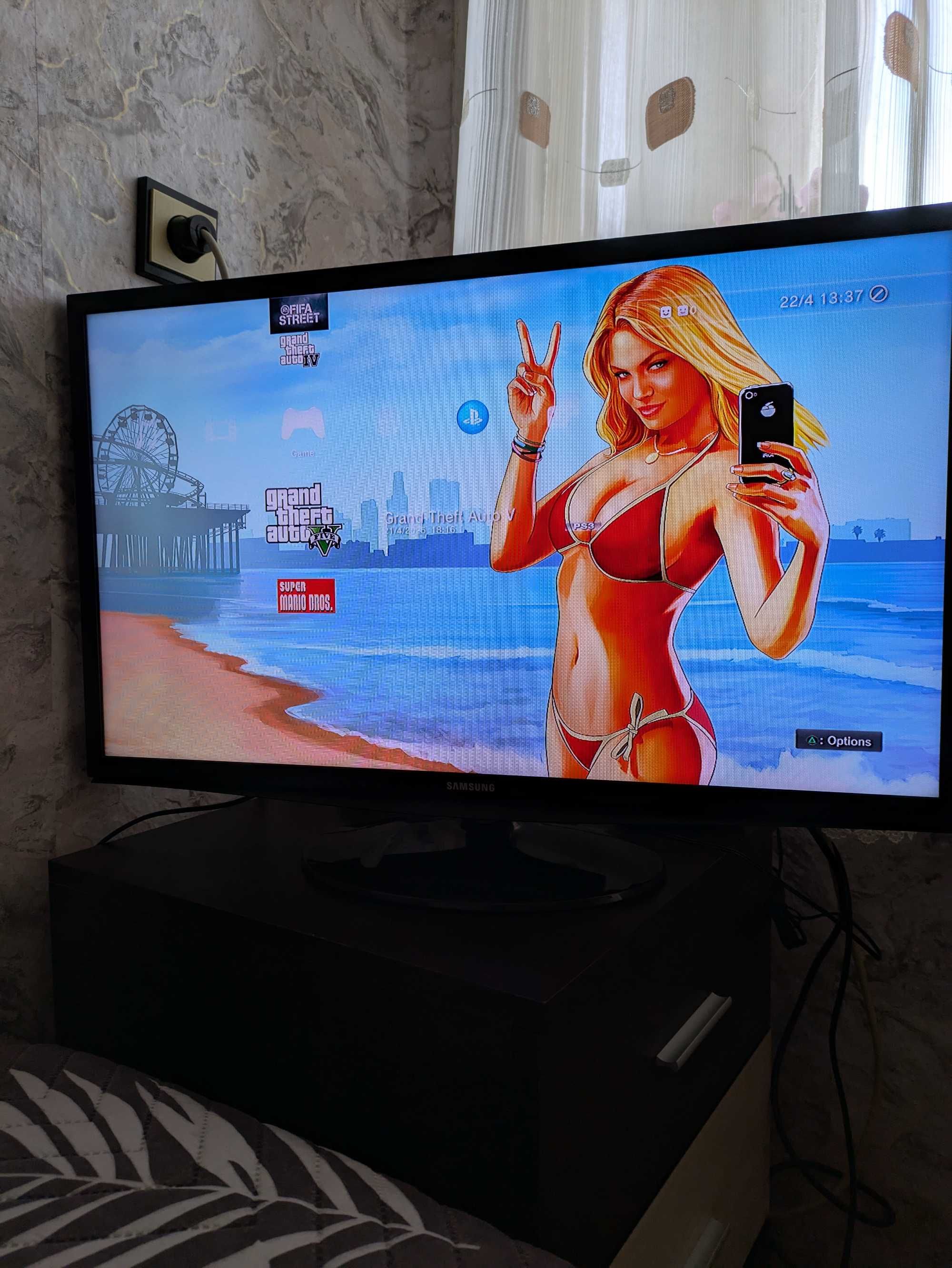 PS3 Super Slim 320GB с много игри