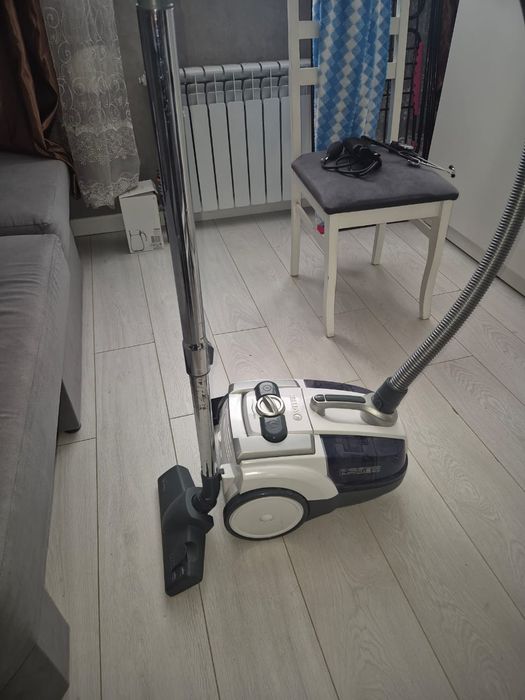 Продам пылесос VITEK