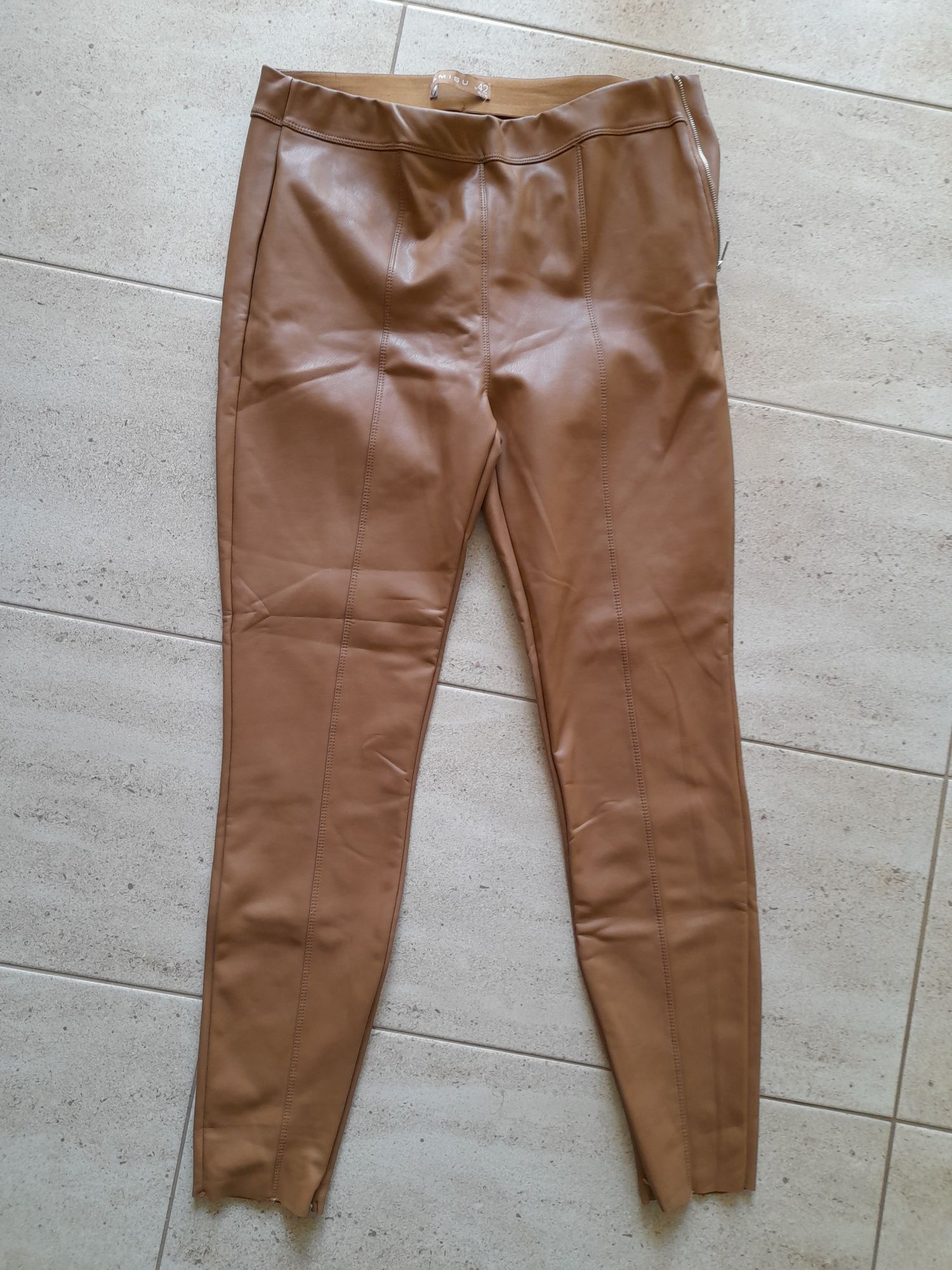 Pantaloni piele dama