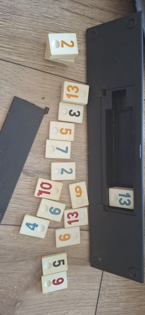 Joc rummy remi vechi dar bun