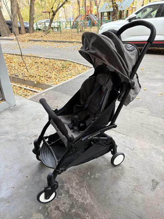 Продам коляску легкая