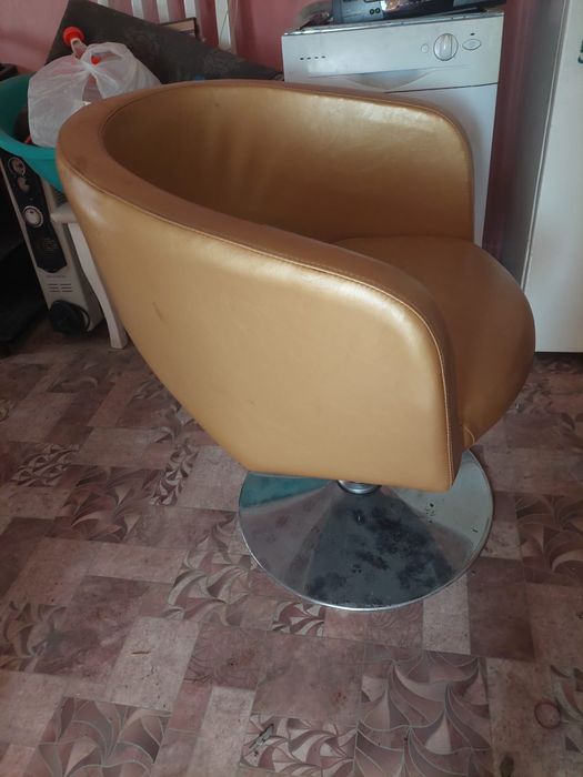 Кресло парикмахерское