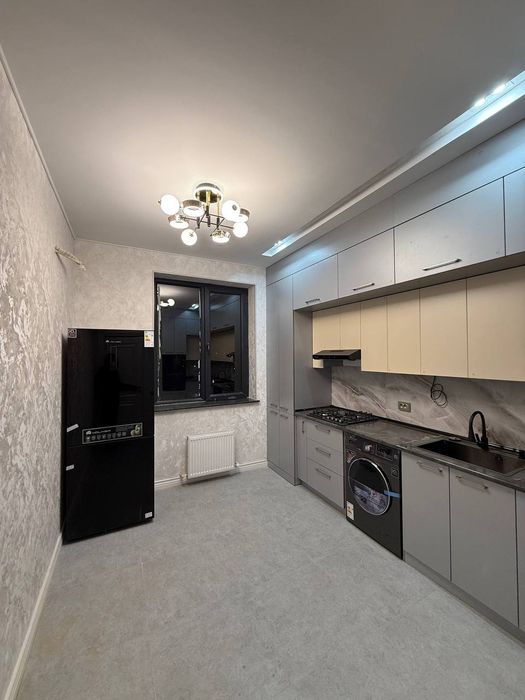 Квартира продается 3/7/10 на жк Саламатина