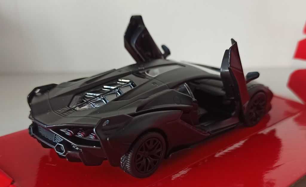 Macheta Lamborghini Sian FKP 37 negru - RMZ 1/32