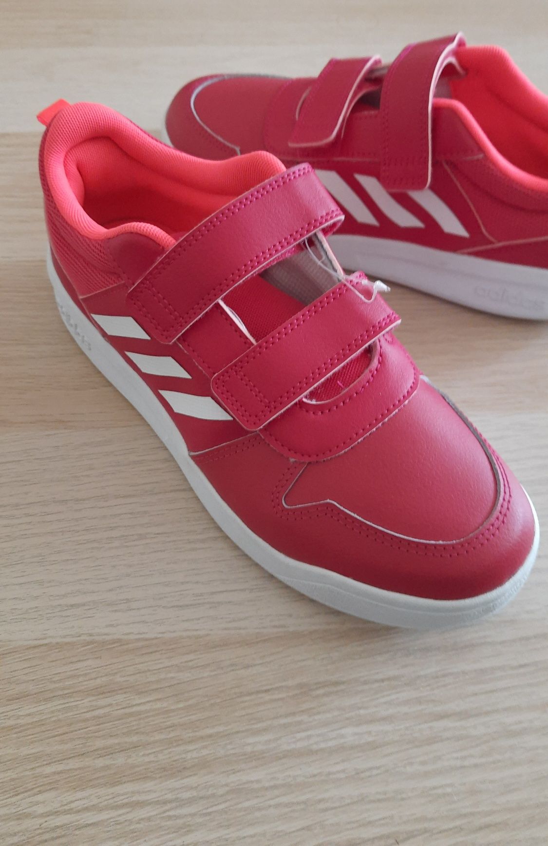 Adidas Tensaur C  размер 36 2/3