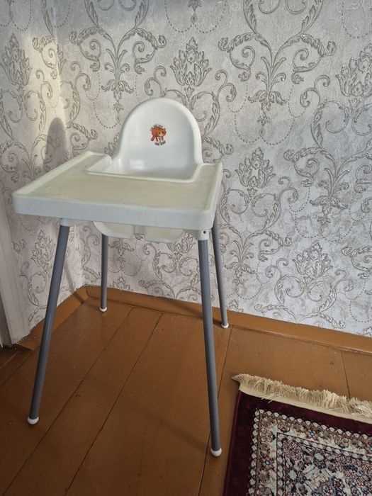 Детский стулчик для кормления