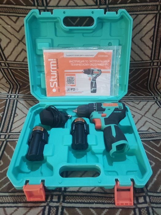 Продам дрель-шуруповёрт Sturm!