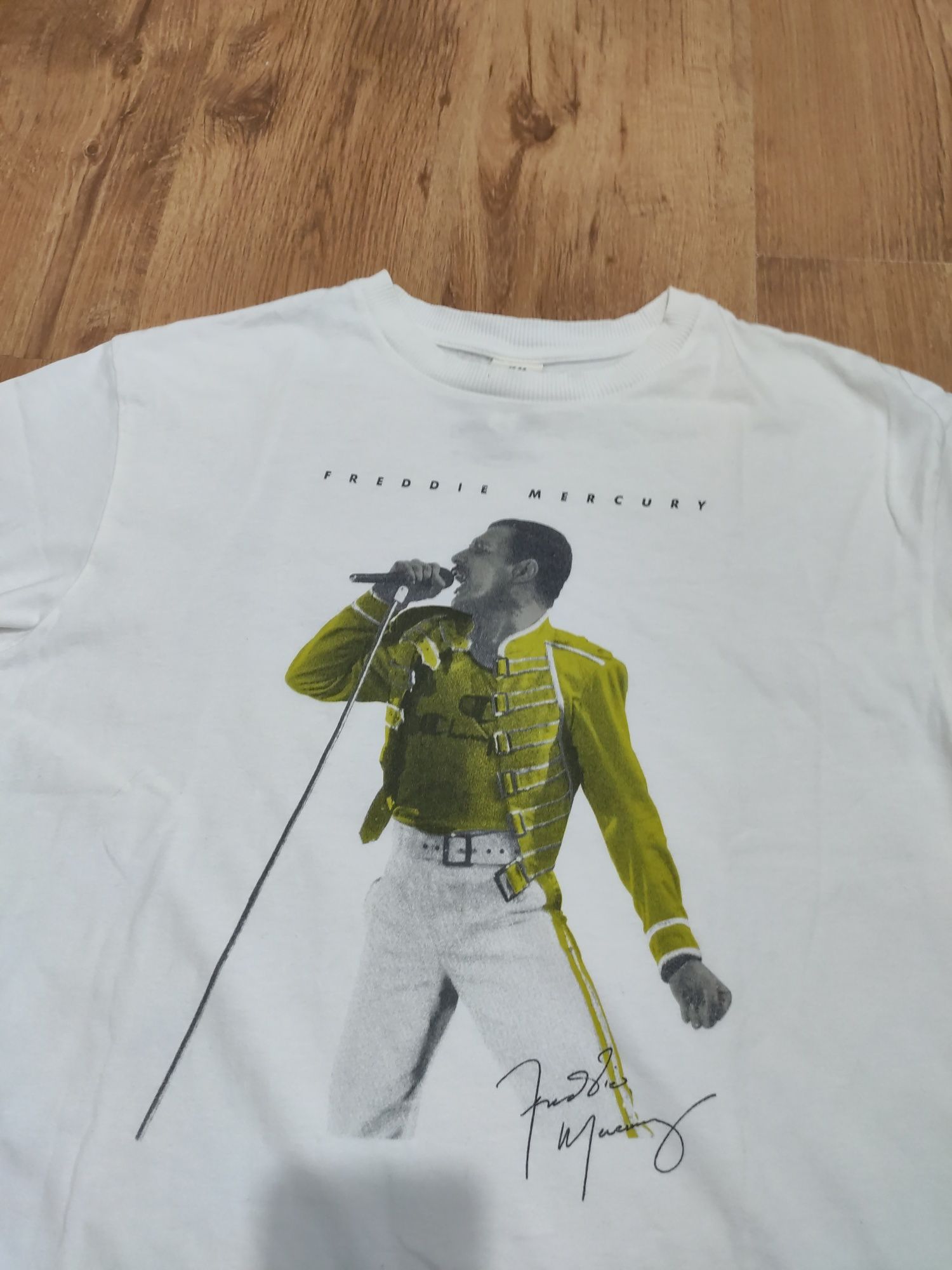 Tricou Freddie Mercury x H&M mărimea M