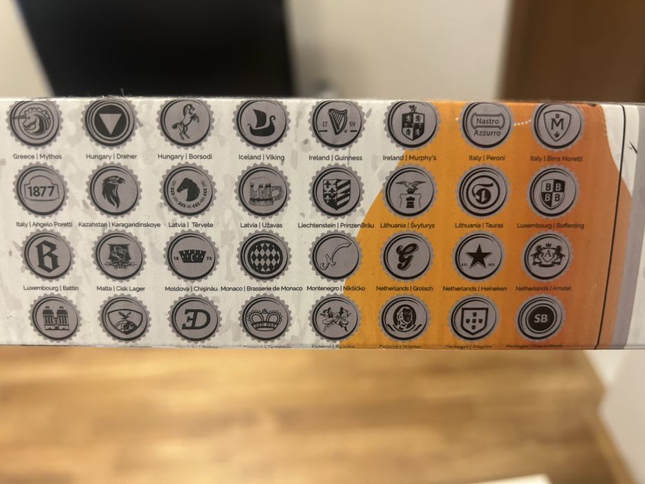 Подарявам плакат с бирени лога