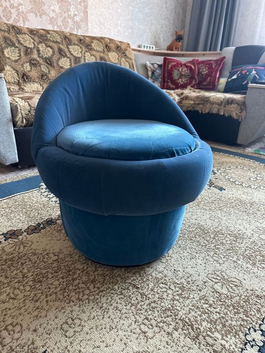 Продам пуфик, есть место хранения