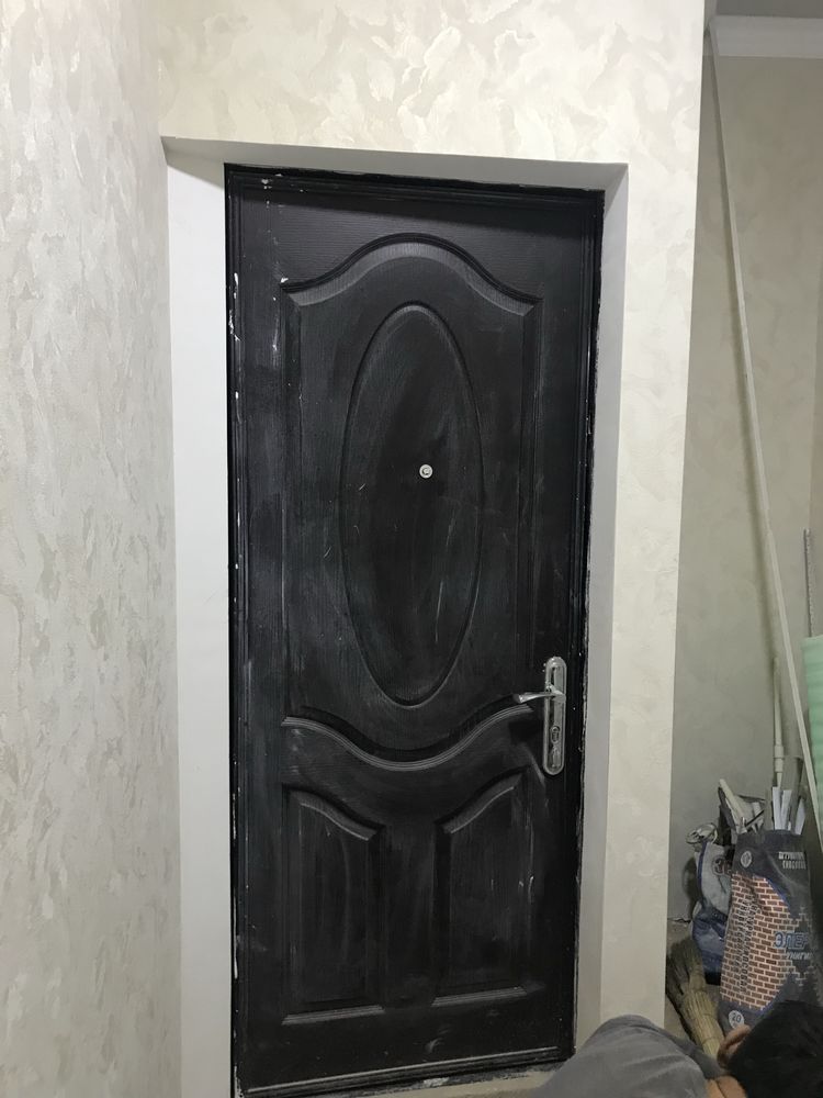 1 комнатная квартира в 8 микрораёне 30.000$