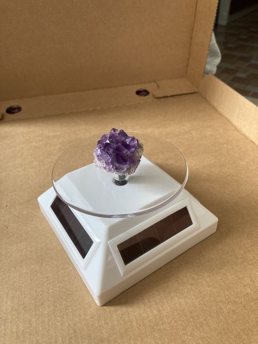 Stand bijuterii . Stand rotativ bijuterii, ceas, telefon.