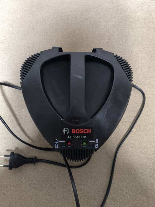 Încărcător Bosch AL3640CV