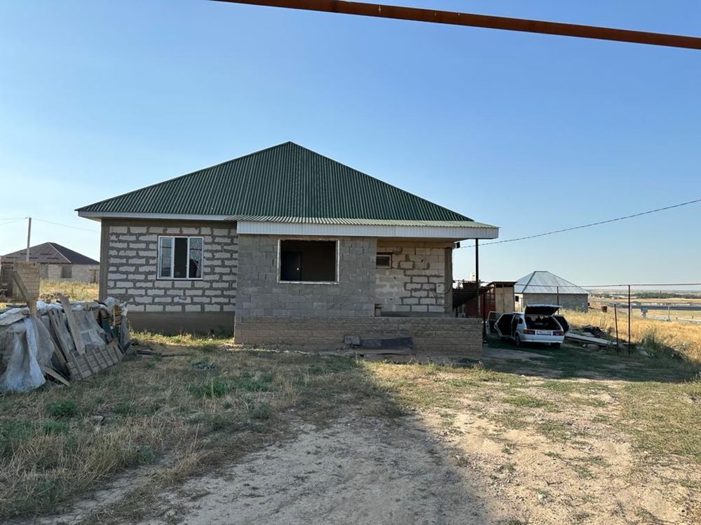 Продается дом в Кемертогане в доль трассы, рядом школы