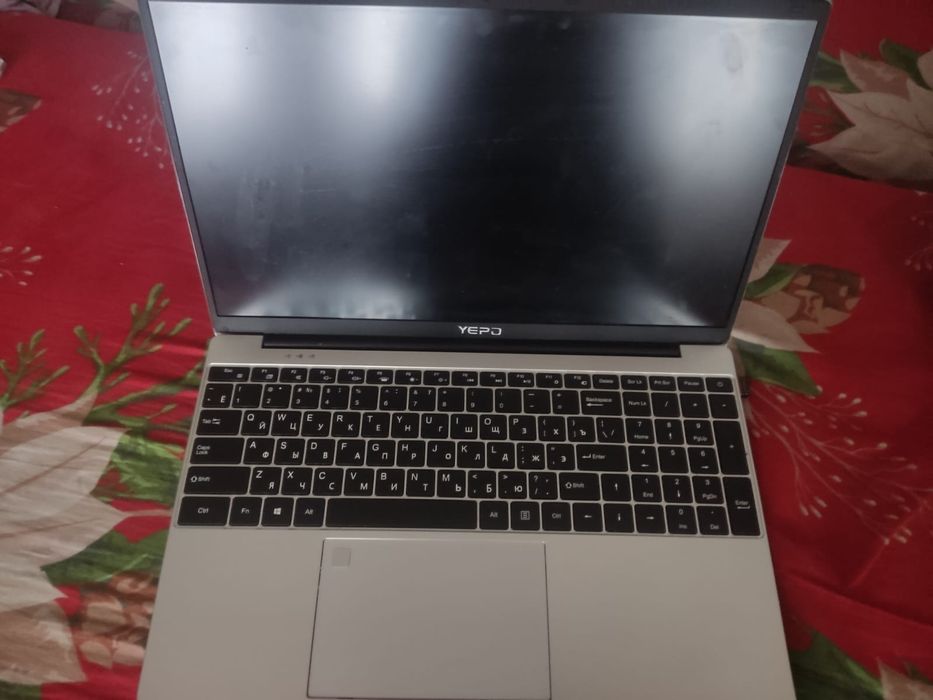 Продам ноутбук  YEPO A95