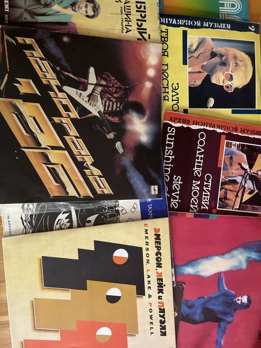 Ретро музыкальные кассеты