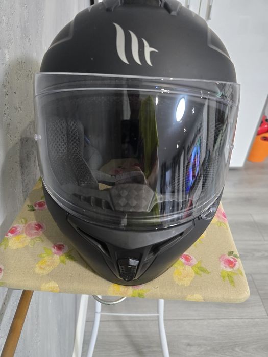 Casca moto Mt Helmets