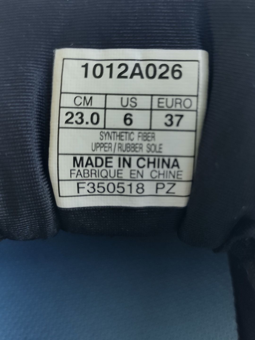 Asics Gel Kayano 25 Running Shoe-чисто нови
