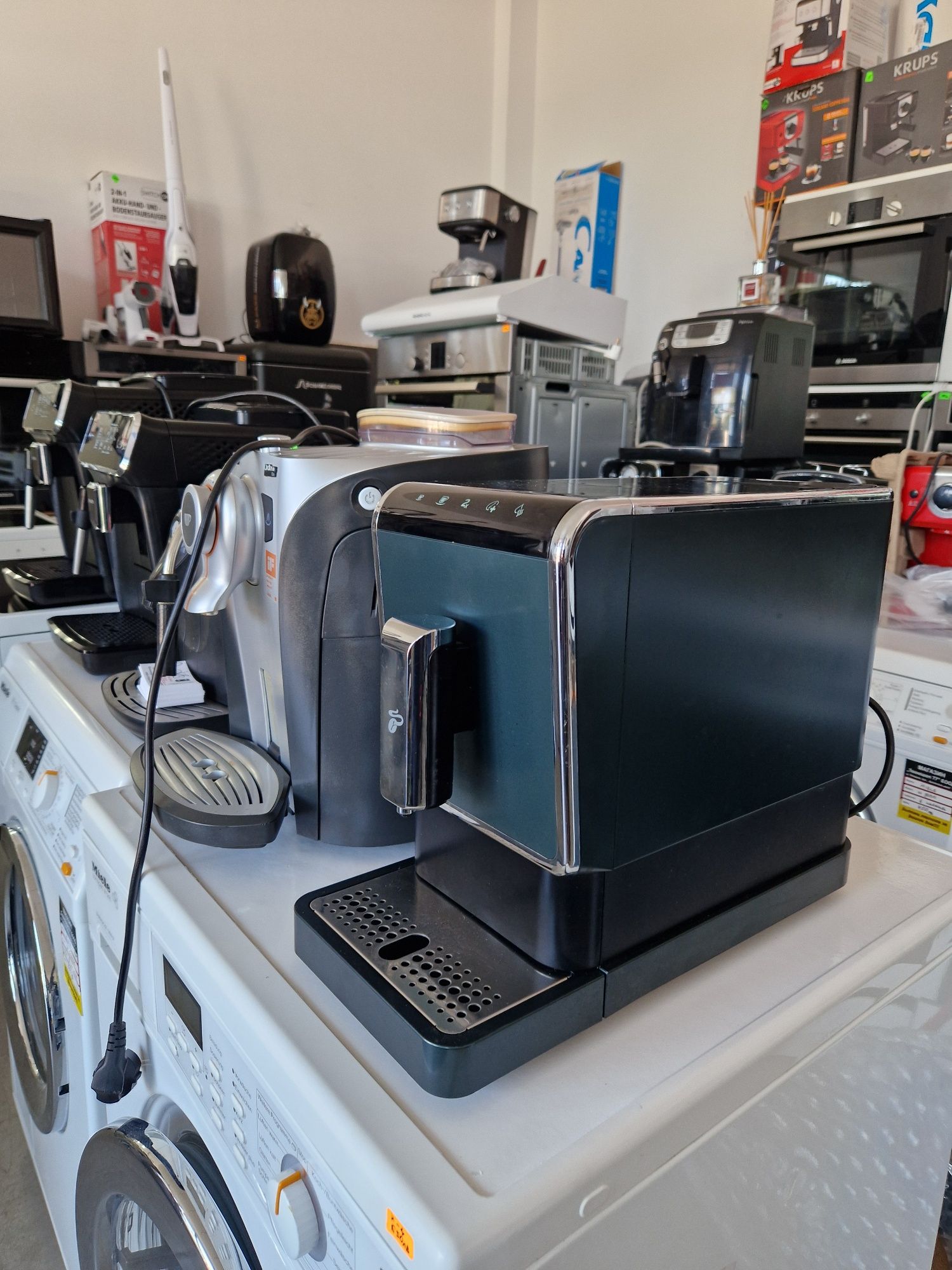Кафе машина робот Tchibo Esperto Caffe