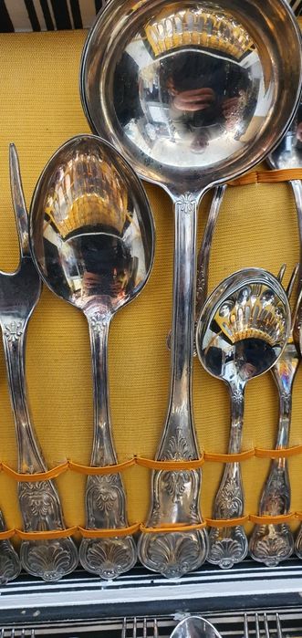 Италиански комплект посребрени прибори.
                 SUPER INOX