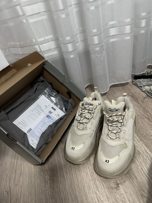 Vand balenciaga Triple S