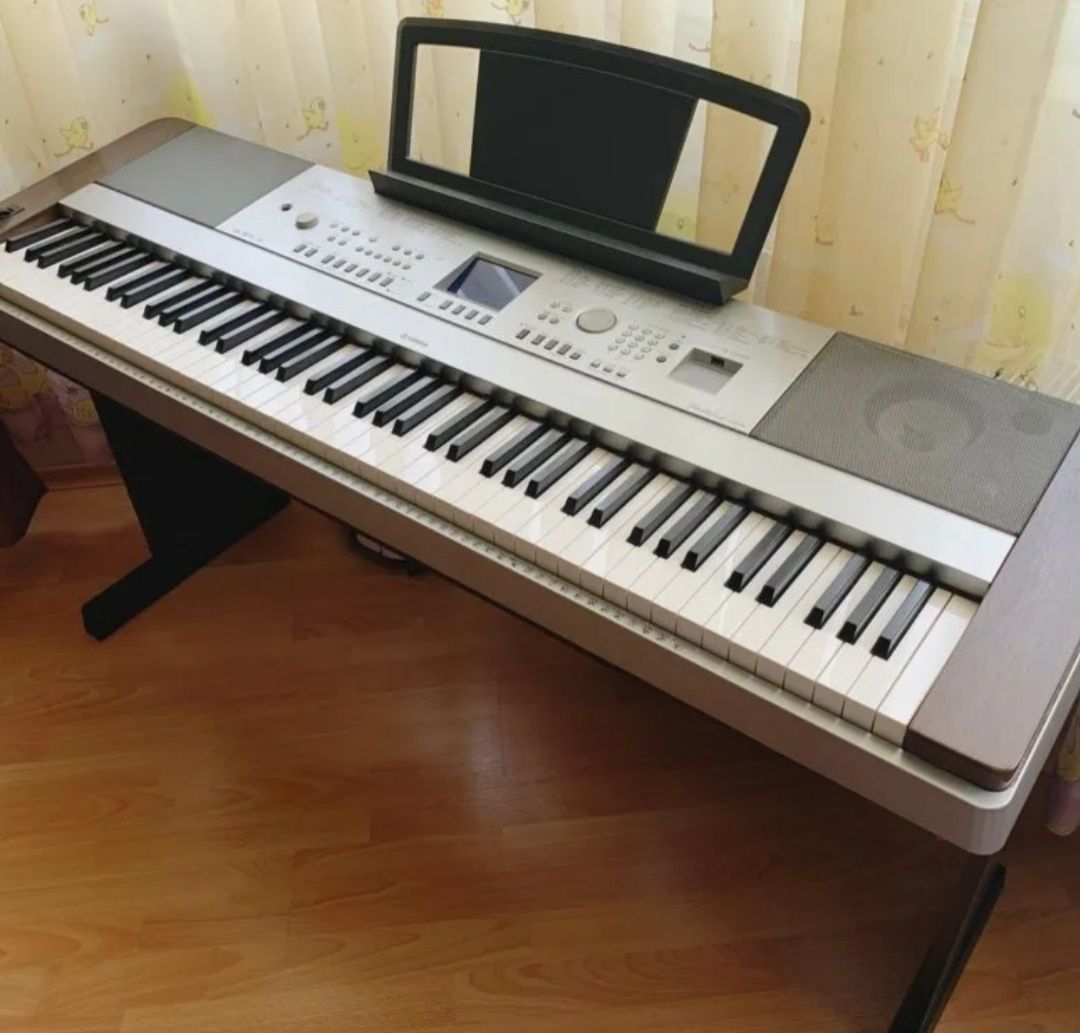 Цифровое пианино Yamaha DCX640