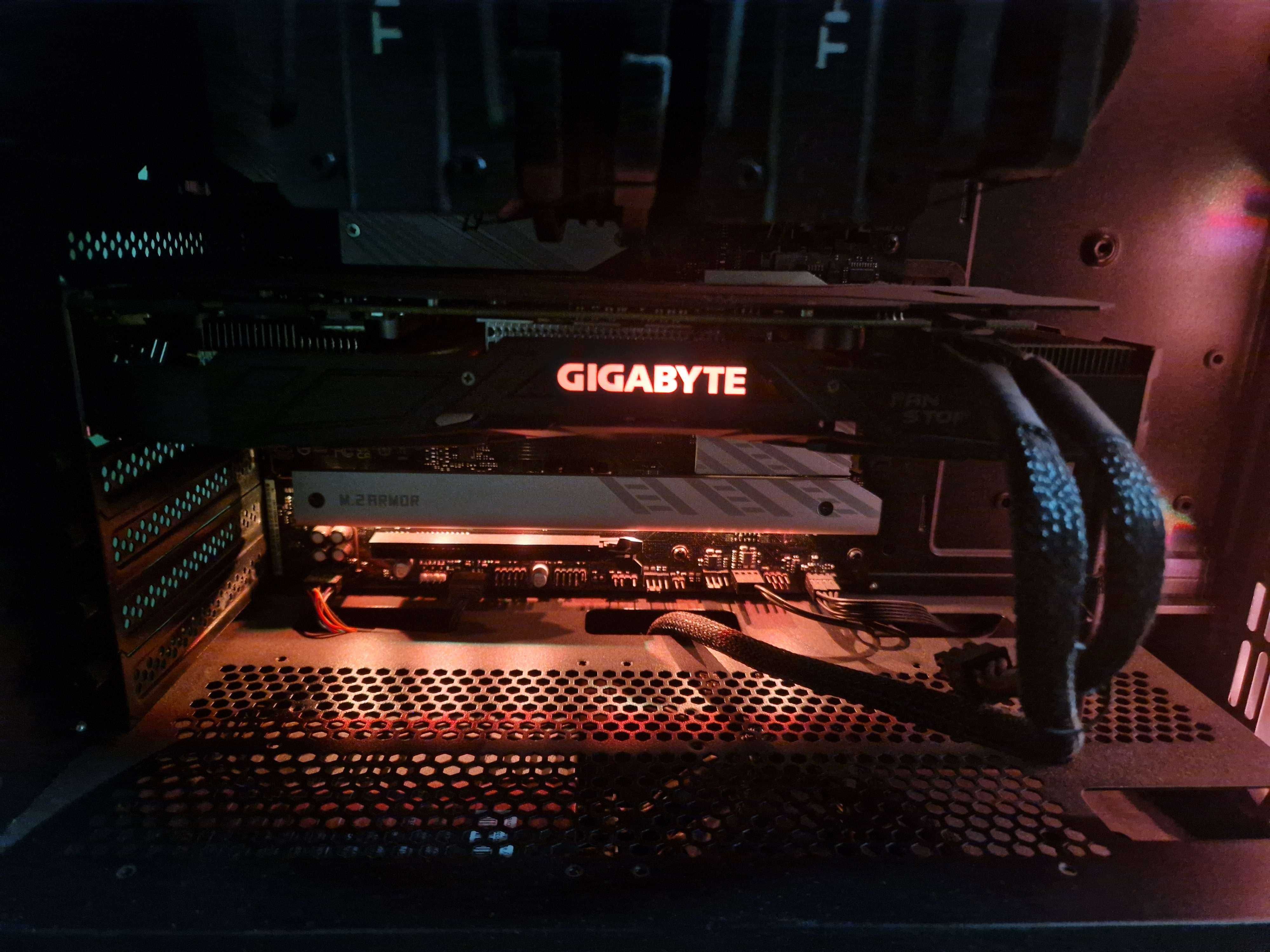 Placa Video GIGABYTE GTX 1070 TI