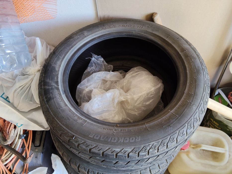 Cauciucuri 205 55 16 iarnă 2023