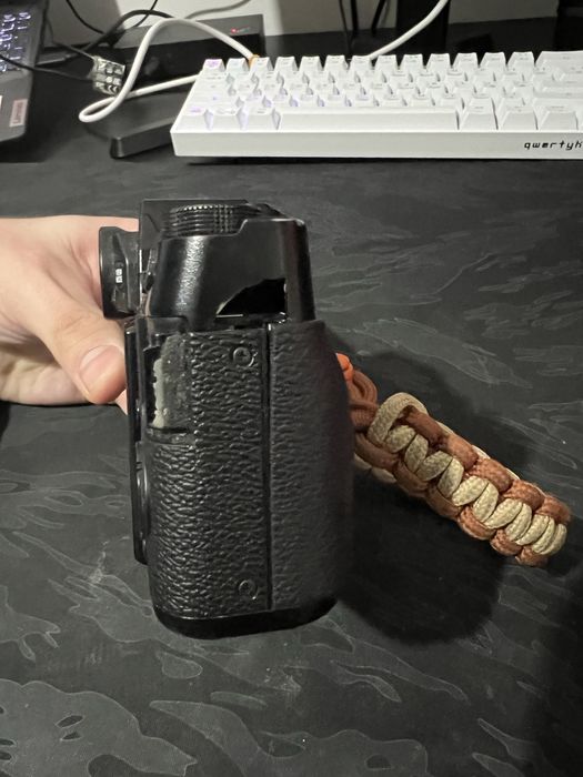 Fujifilm X-T20 - Perfect funcțional, cu defecte estetice