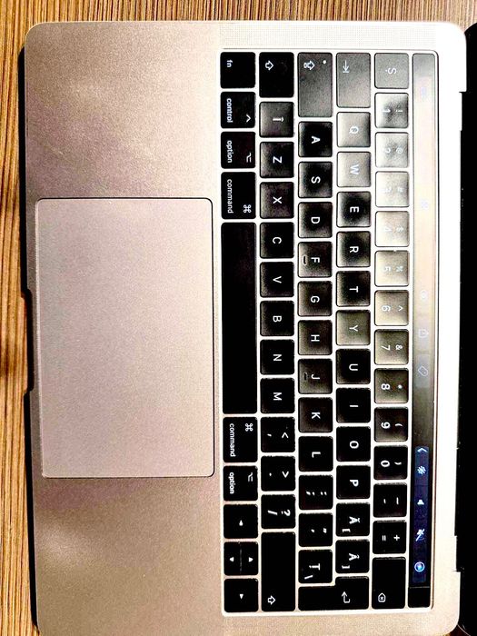 Laptop Apple MacBook Pro13, ecran Retina, 512 GB.