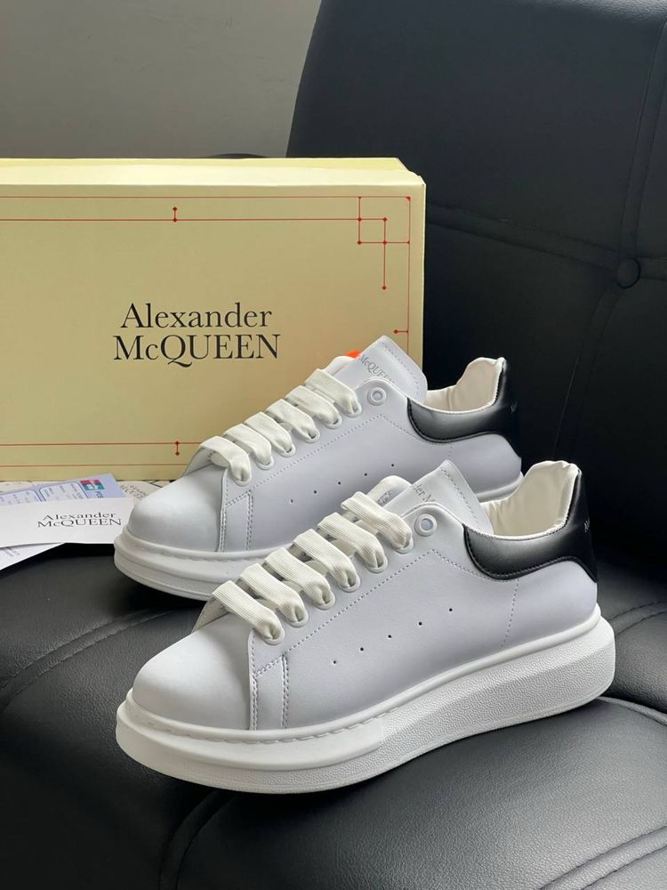 Adidasi Alexander Mcqueen Noi !!! Marimi 40/44 !!!